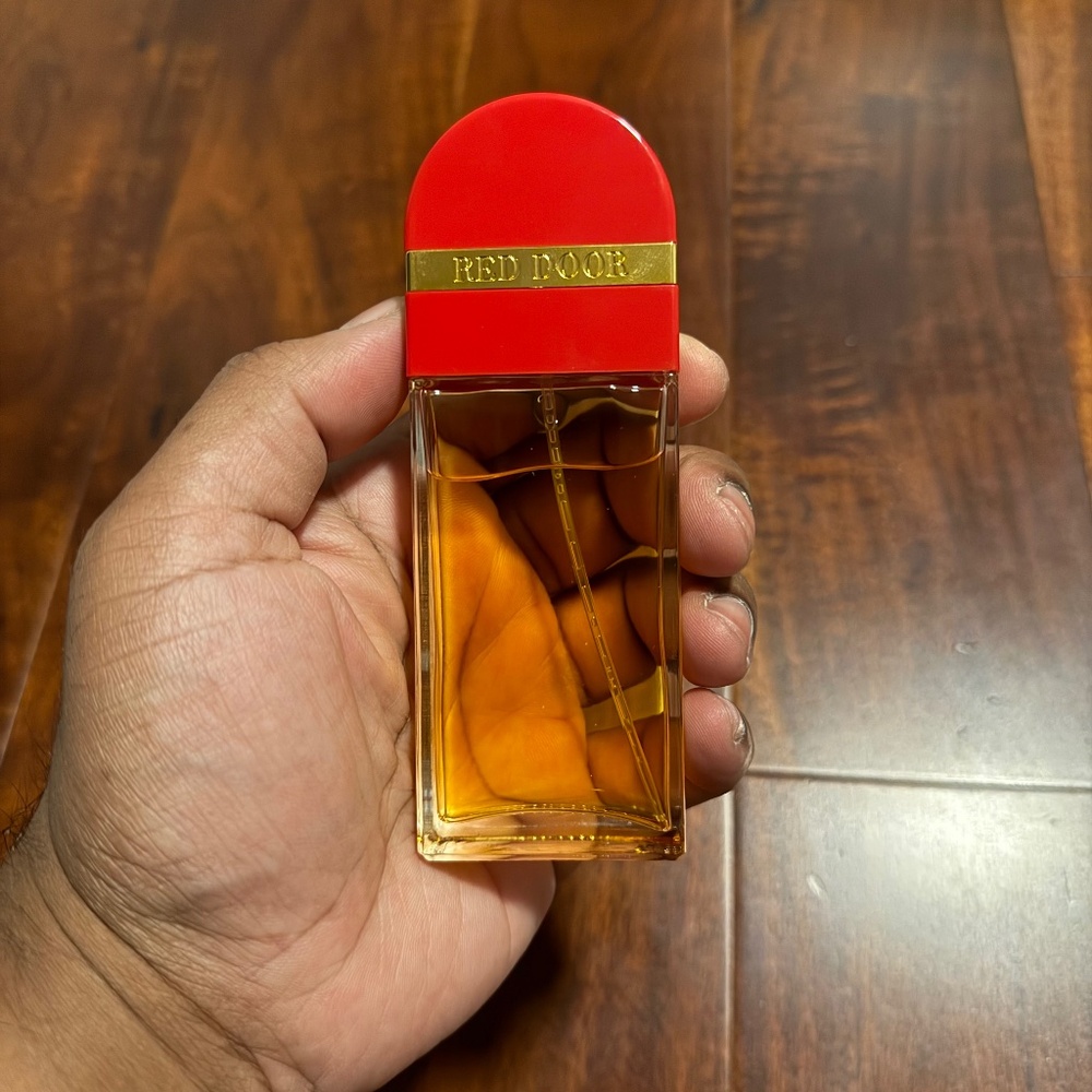 Elizabeth Arden Red Door 95% Full Authentic